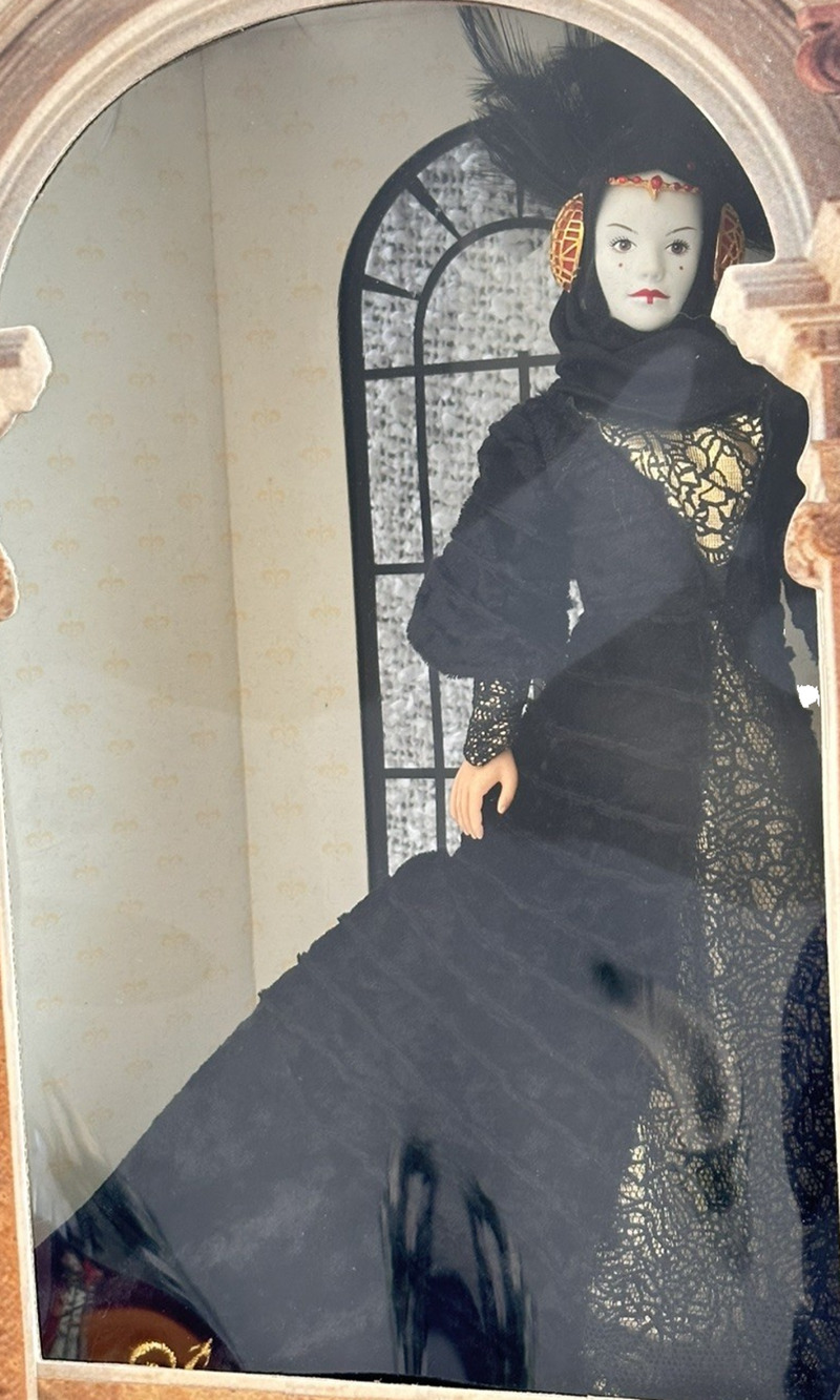 Star Wars Episode 1 Queen Amidala Black Travel Gown 1999 Portrait New In Box